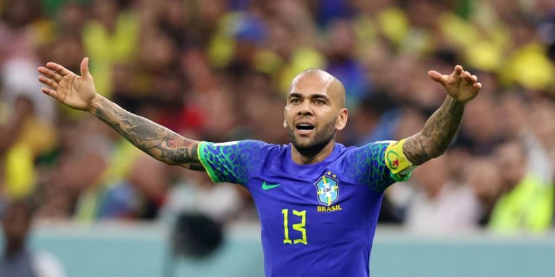 Dani Alves – Từ huyền thoại sân cỏ đến tù nhân sau song sắt