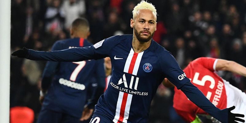 Neymar chuyển đến PSG